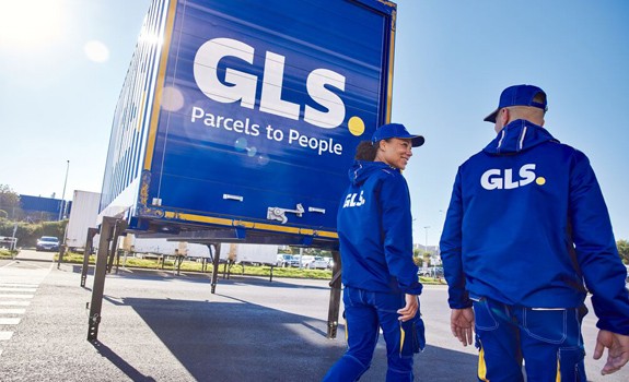 GLS couriers and truck for international shipments 