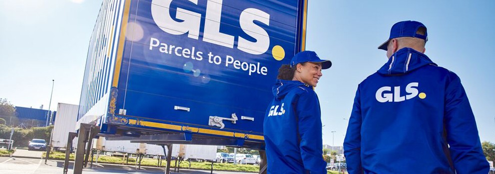 GLS couriers and truck for international shipments 