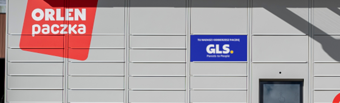 A child looking into the distance through ecological binoculars